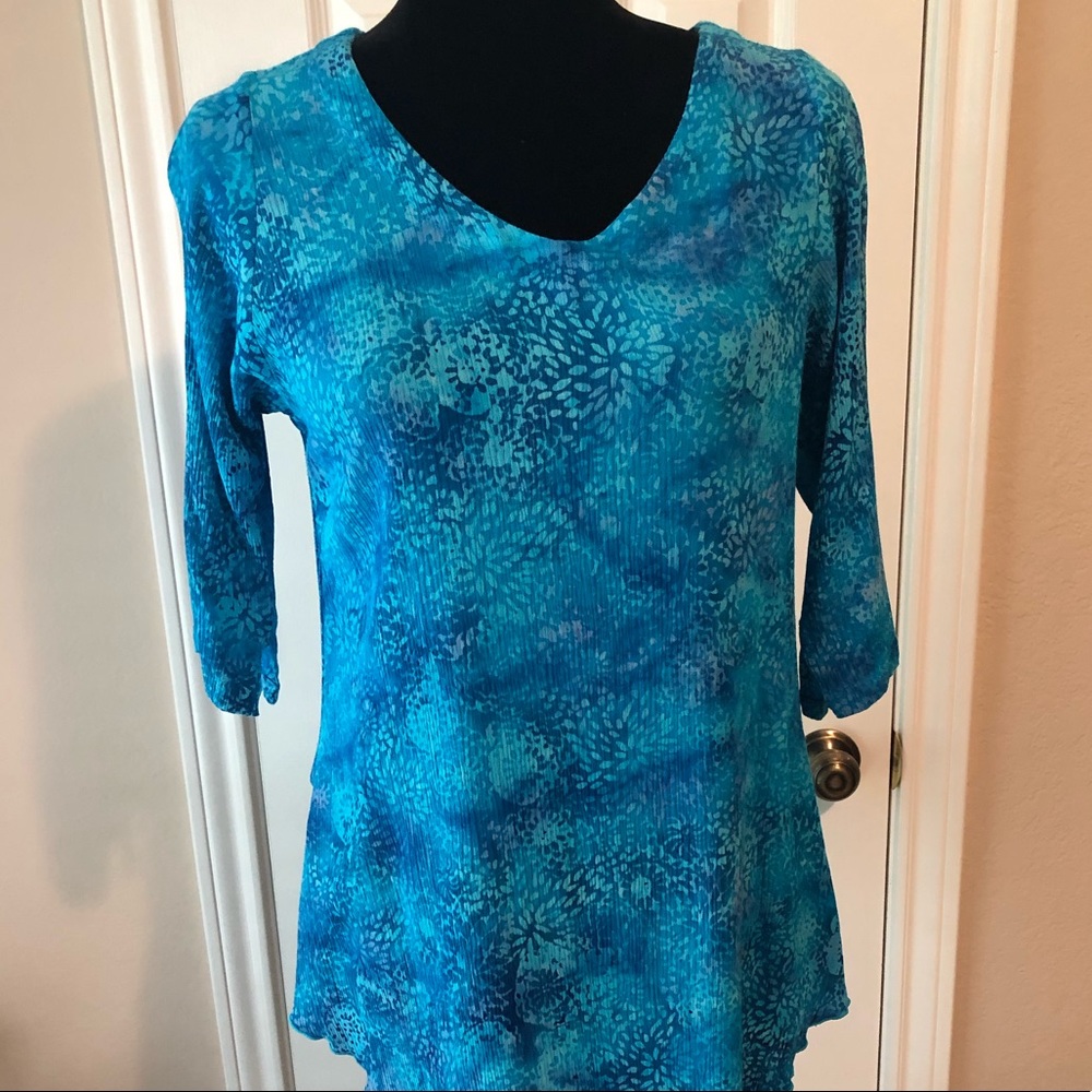Summery gauze tunic top